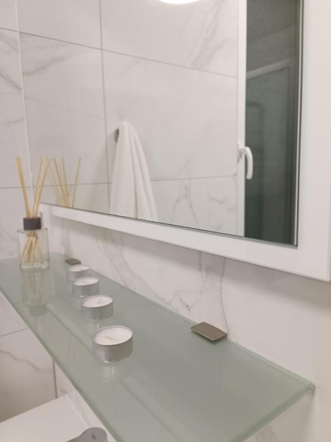 Apartman Marcelina 2 In โตรกีร์ ภายนอก รูปภาพ