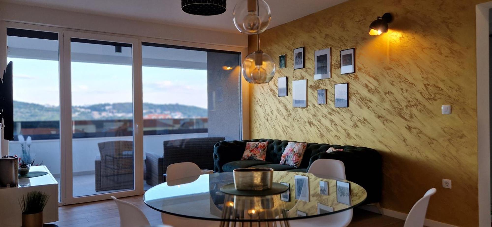 Apartman Marcelina 2 In โตรกีร์ ภายนอก รูปภาพ