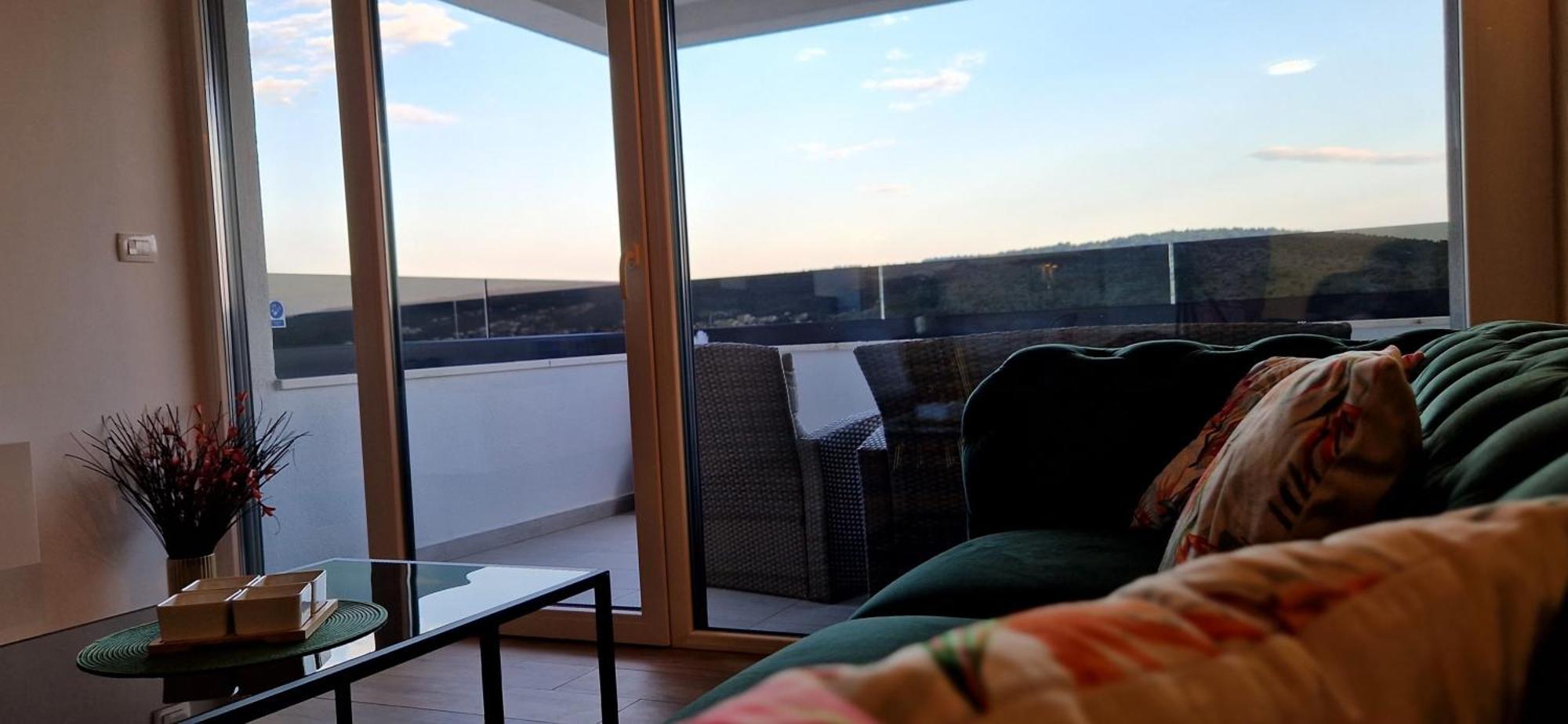 Apartman Marcelina 2 In โตรกีร์ ภายนอก รูปภาพ
